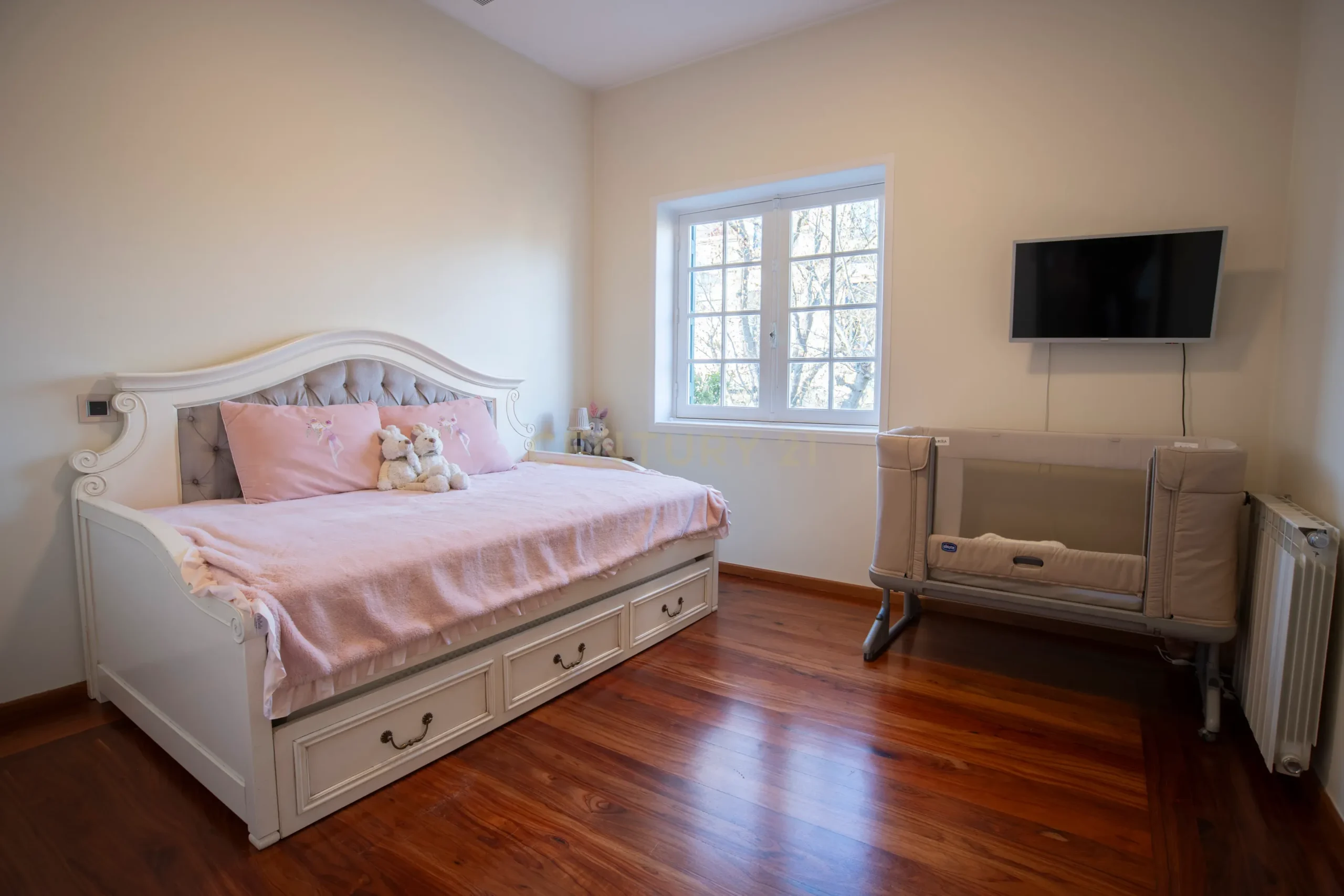 1064553-HDR1064553-HDR