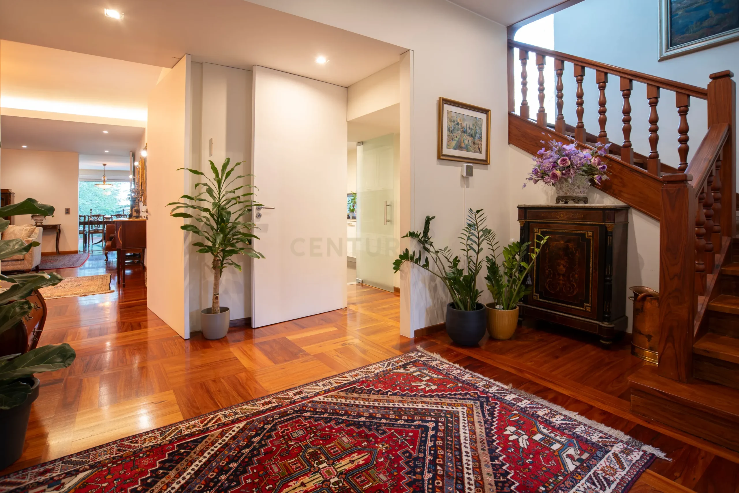 1064587-HDR1064587-HDR