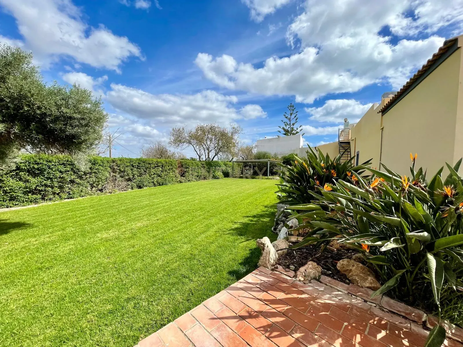 7_e182786c-212e-4171-9b4c-acd57297f3a5