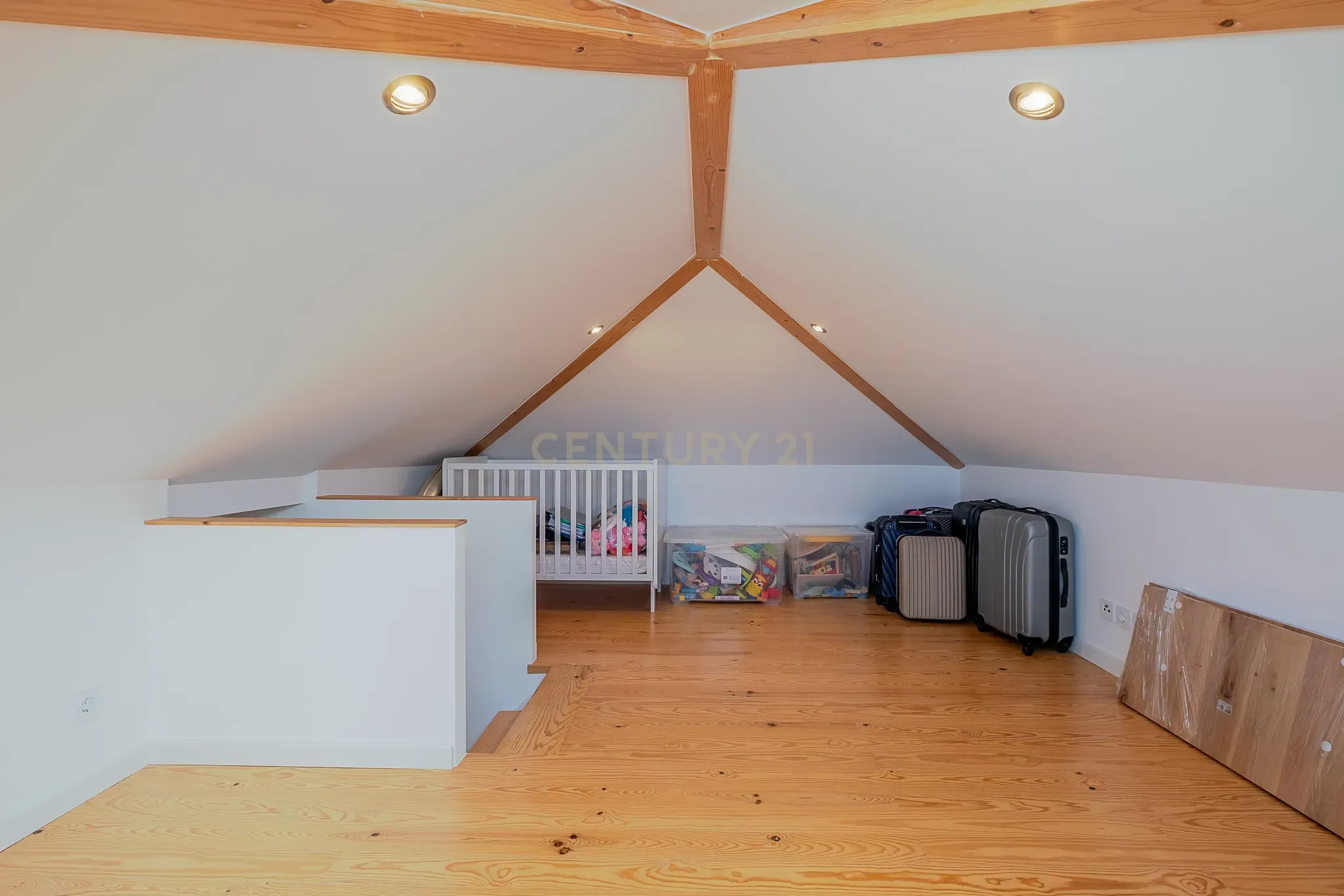 -deb4130-hdr_7dad1290-e593-4591-97b5-79daffe711e9