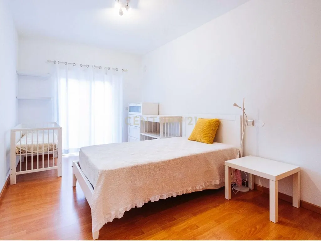 Apartamento T3 em Azoia - imagem 16