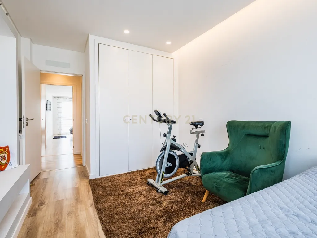 Apartamento T4+ em Azoia - imagem 10