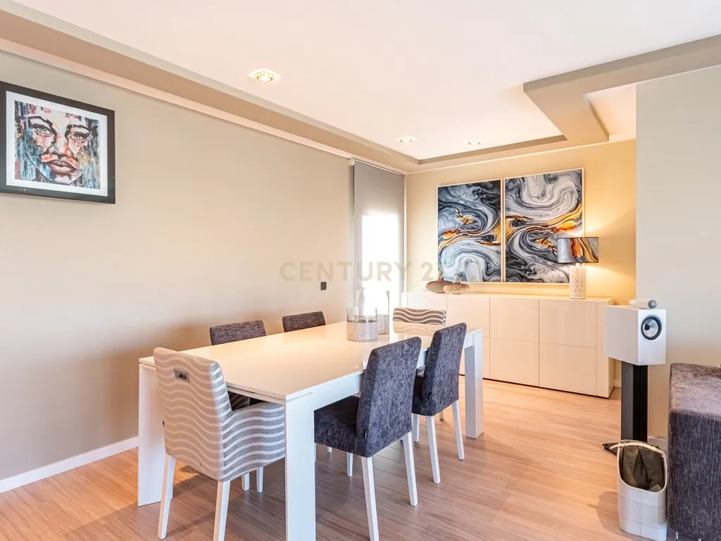 Apartamento T4+ em Afonsoeiro - imagem 02
