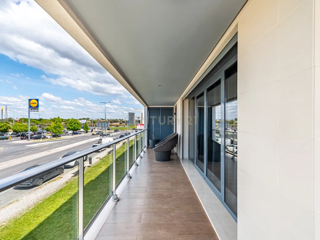 Apartamento T4+ em Afonsoeiro - imagem 08