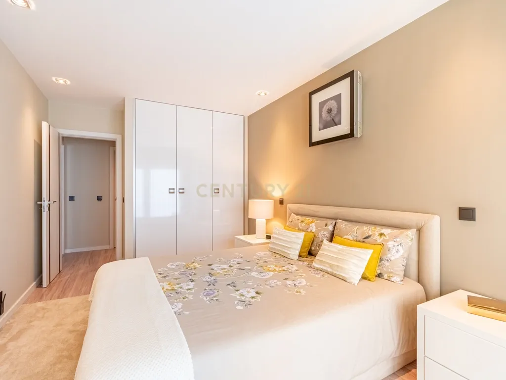 Apartamento T4+ em Afonsoeiro - imagem 23