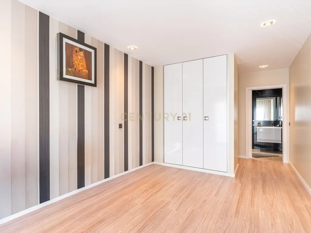 Apartamento T4+ em Afonsoeiro - imagem 27