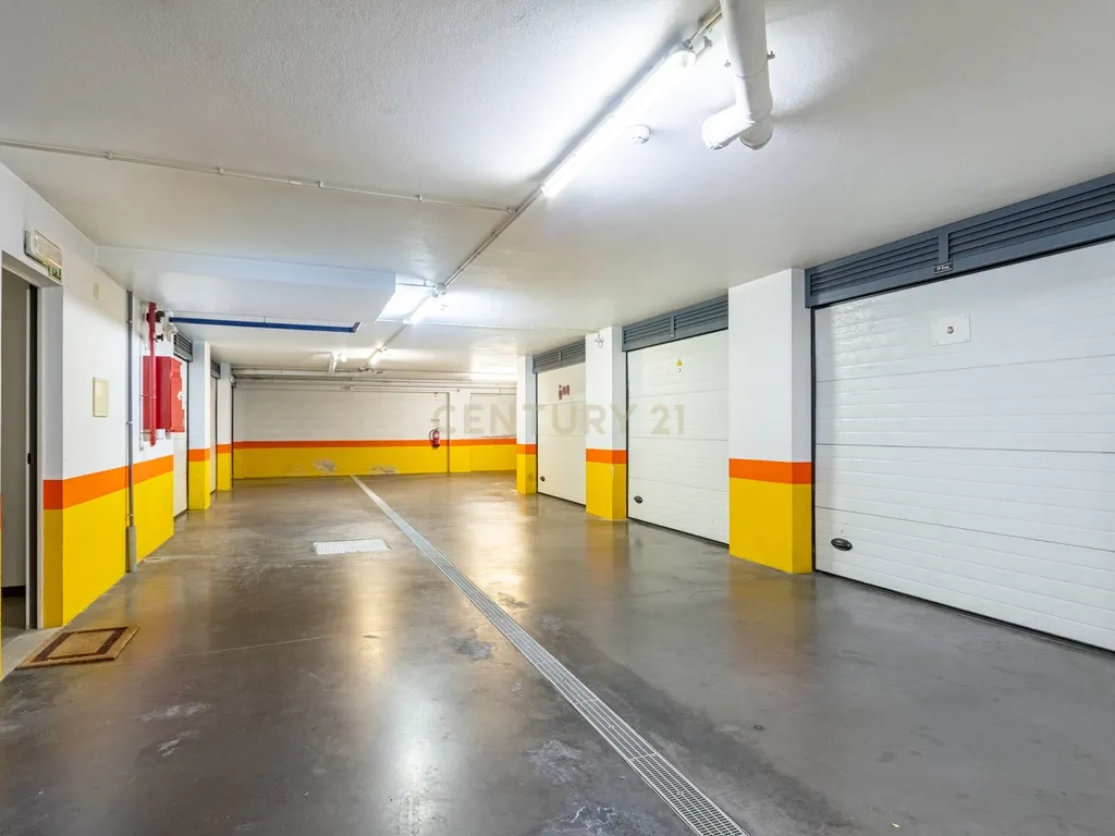 Apartamento T4+ em Afonsoeiro - imagem 39