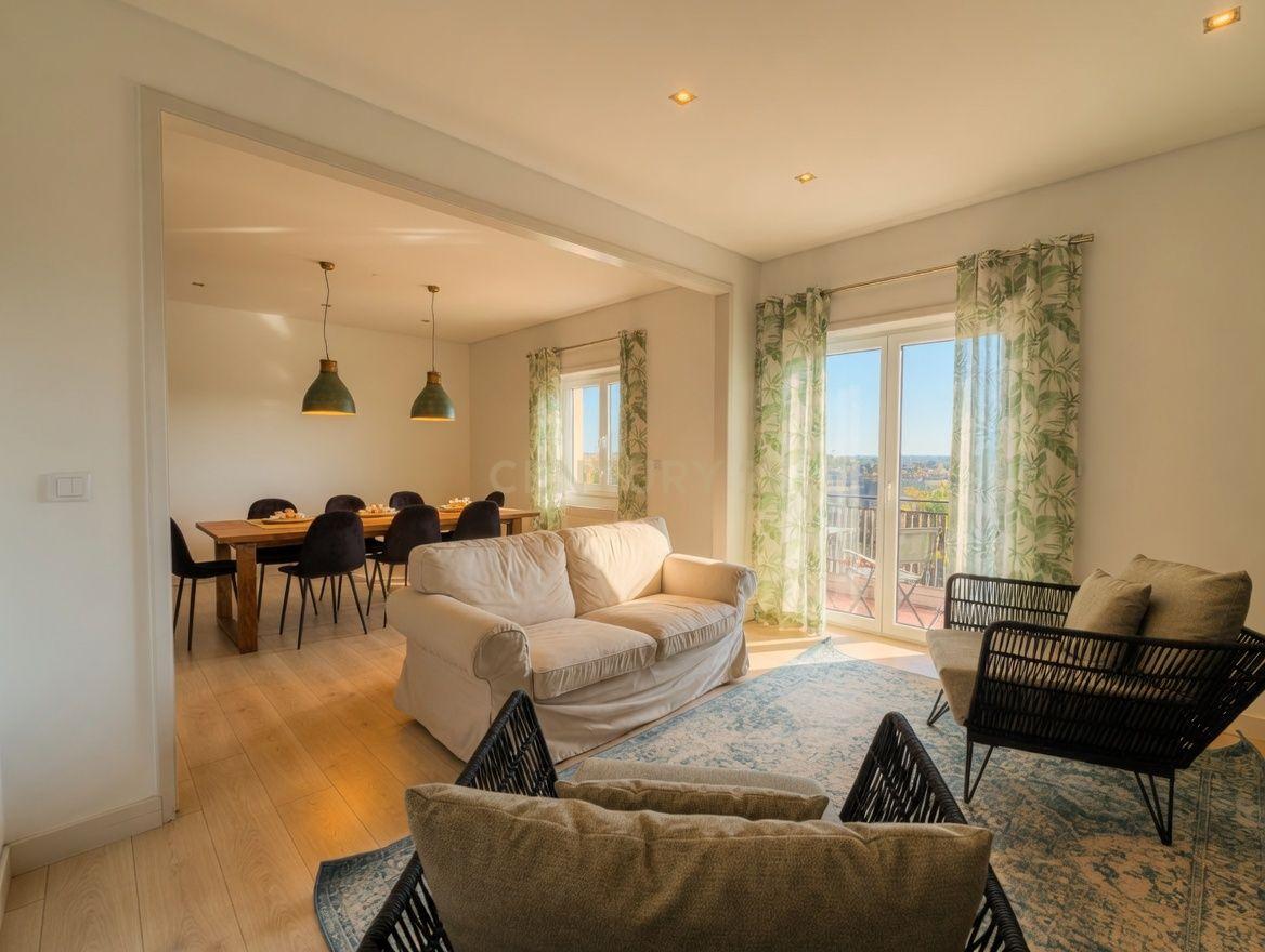 Apartamento T5 renovado em Santo António dos Olivais, Coimbra - imagem 1