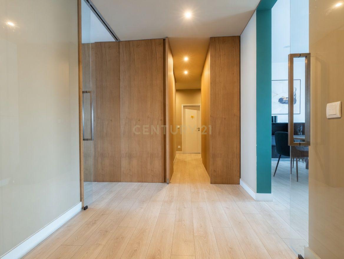Apartamento T5 renovado em Santo António dos Olivais, Coimbra - imagem 7