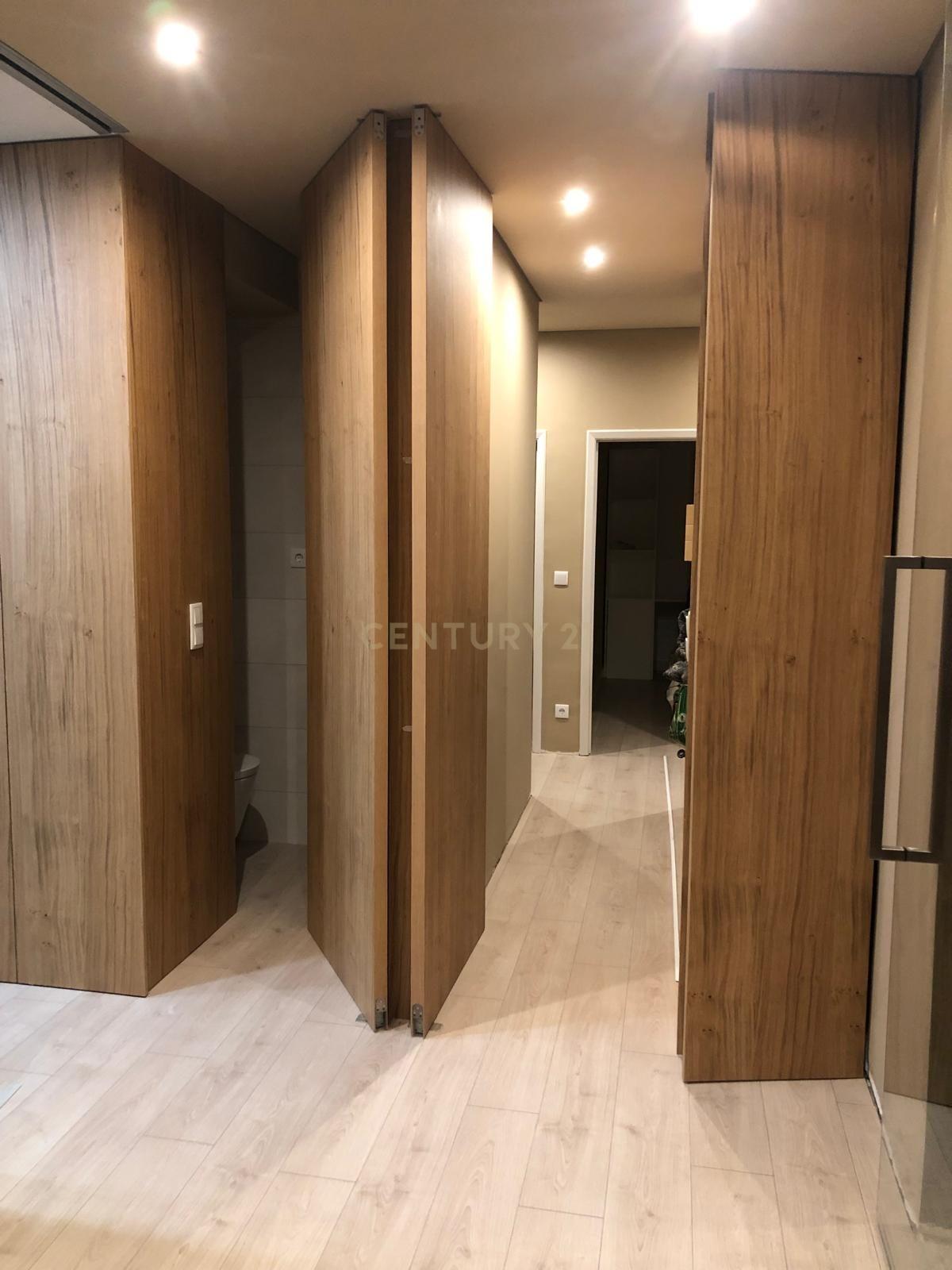 Apartamento T5 renovado em Santo António dos Olivais, Coimbra - imagem 9