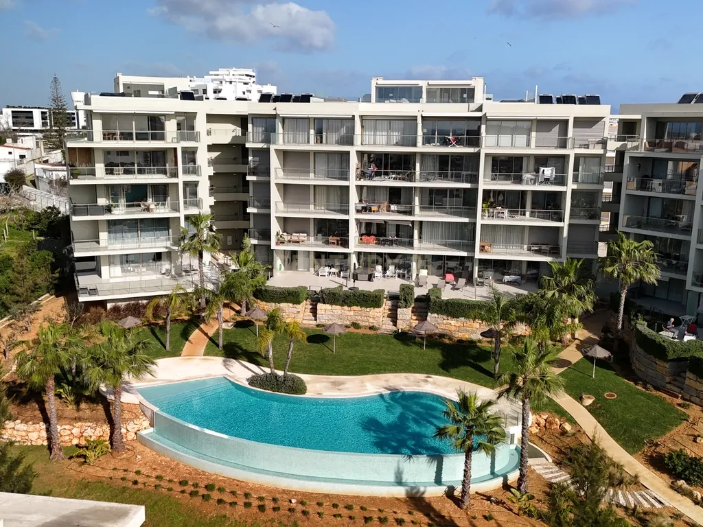 Apartamento T2 no Condomínio Oasis Mar – Exclusividade, Conforto e Vista Mar - imagem 28