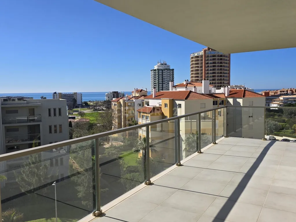 Apartamento T2 no Condomínio Oasis Mar – Exclusividade, Conforto e Vista Mar - imagem 3