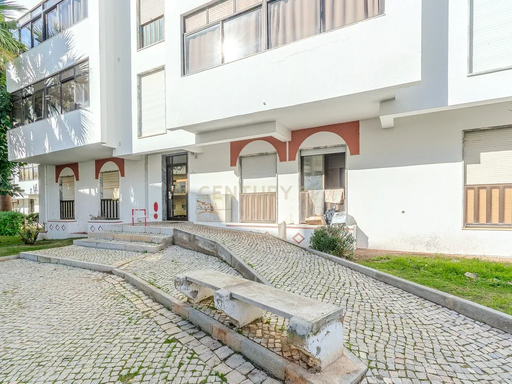 Apartamento T2 renovado, em Faro - imagem 22