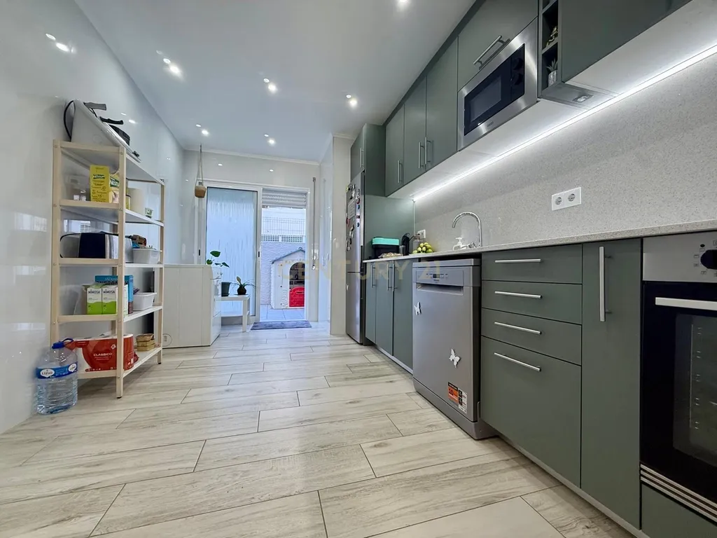 Luxuoso Apartamento T3 em Olhão, Baixa de Olhão - imagem 1