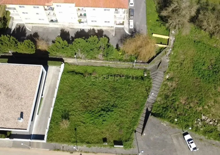 Lote para construção - Alcainça - imagem 1