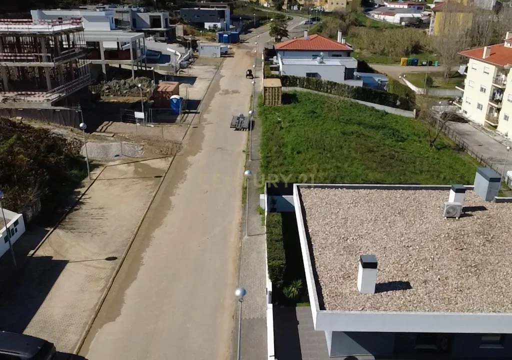 Lote para construção - Alcainça - imagem 11