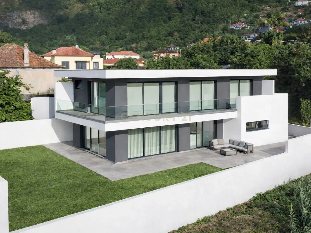 Moradia T3 em Portugal - imagem 01