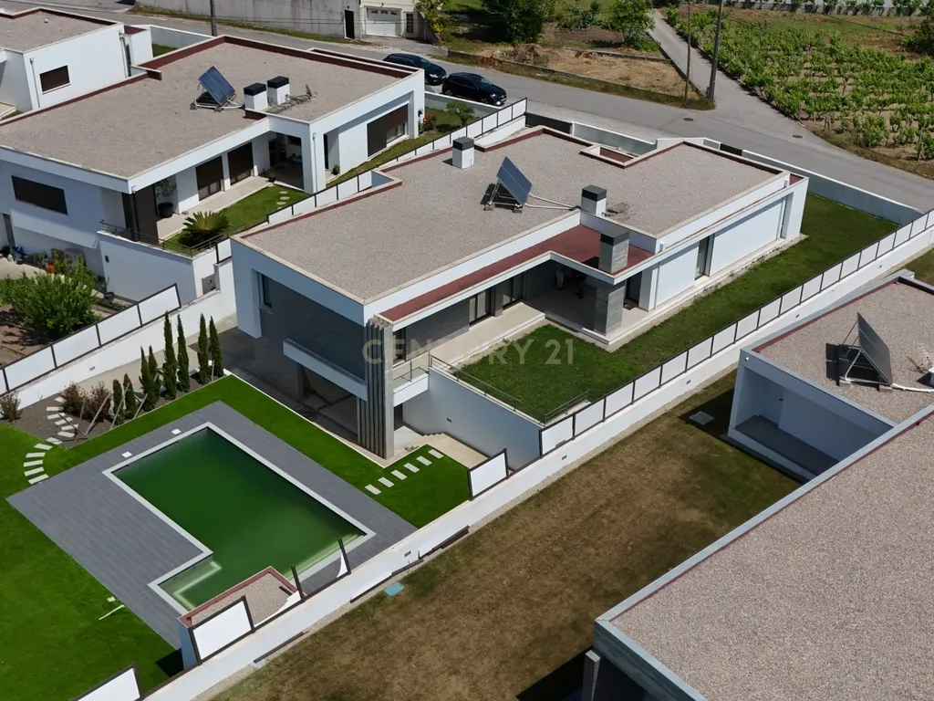 Moradia T4+ em Bajouca - imagem 30