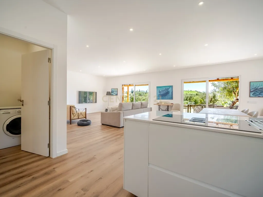 Moradia T3 Térrea de Luxo com Piscina Infinita, Privacidade Total e Ambiente de Campo - imagem 18