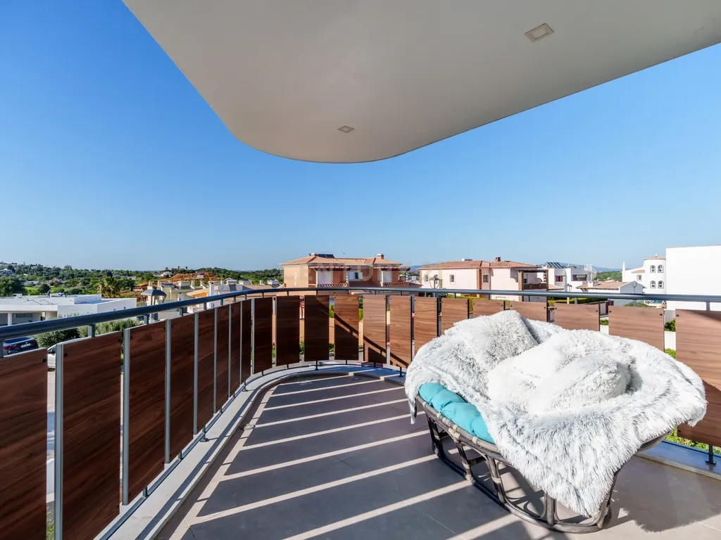 Moradia de Luxo em Lagos com Vista Mar, Piscina Aquecida e Rooftop Exclusivo - imagem 21
