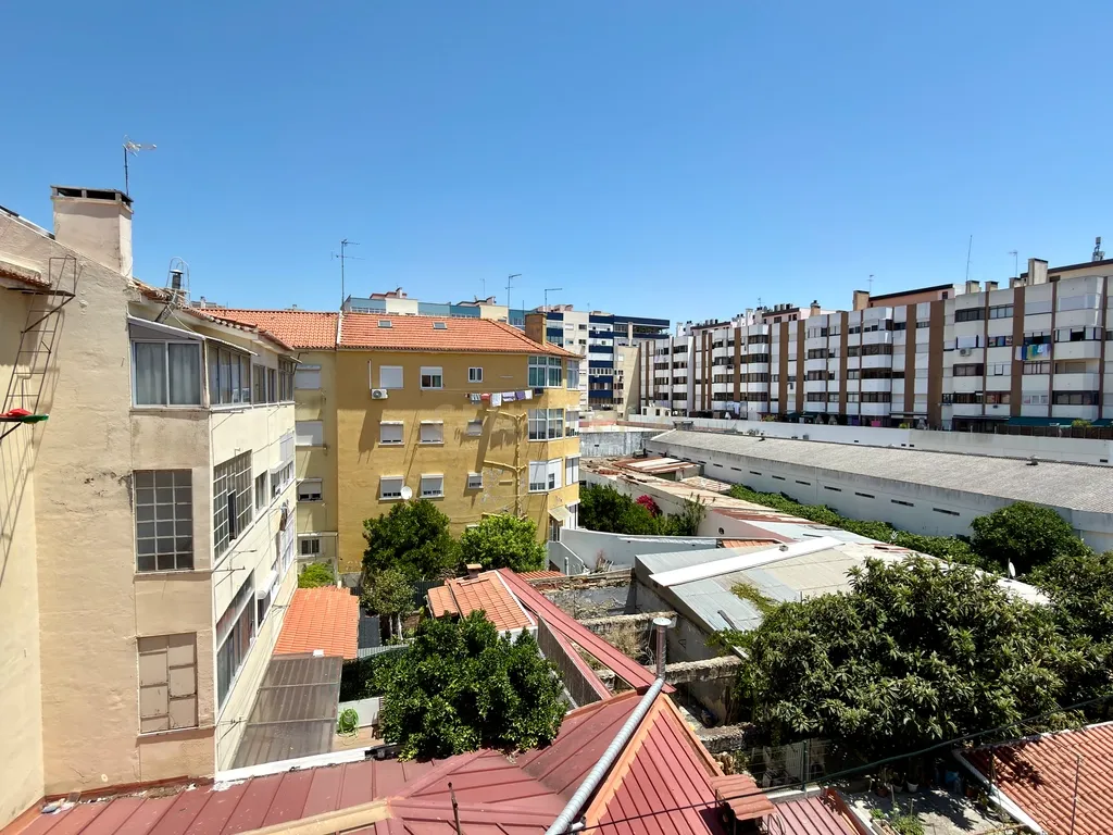 Apartamento T2+1 duplex remodelado na Cova da Piedade, Almada - imagem 5