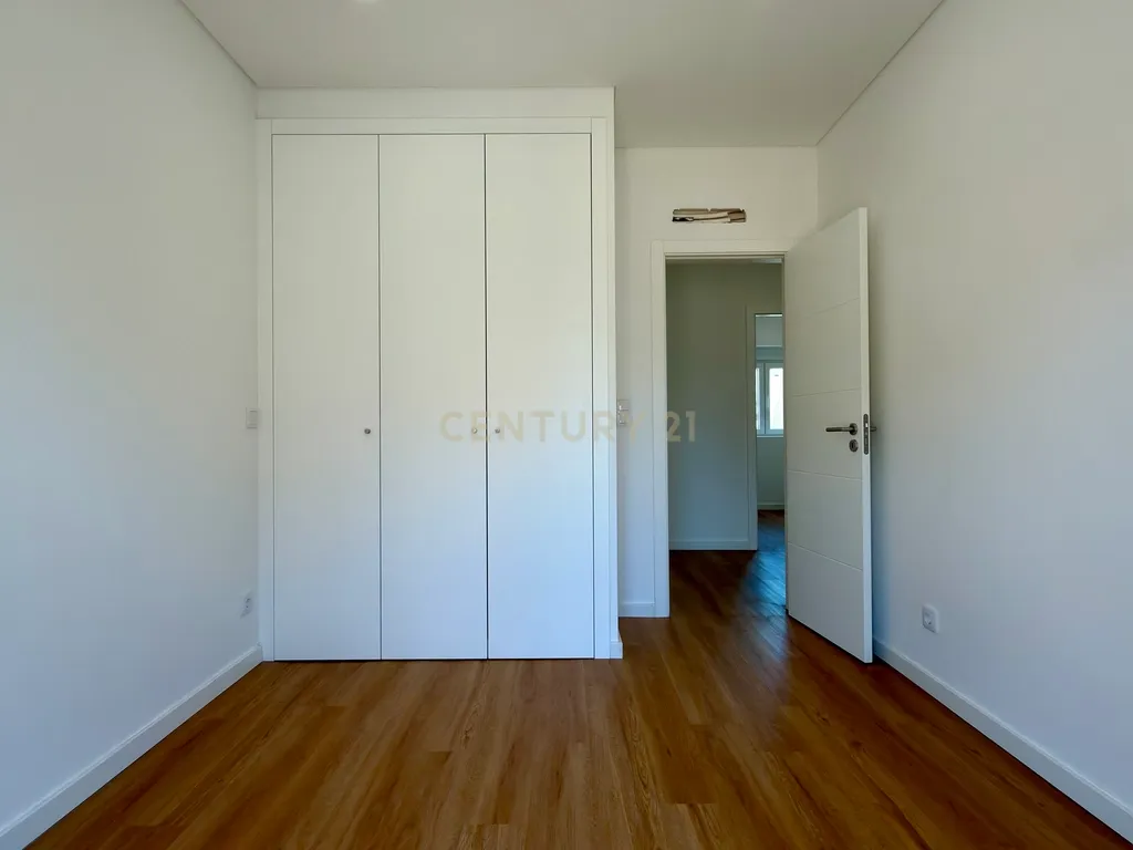 Apartamento T2+1 duplex remodelado na Cova da Piedade, Almada - imagem 14