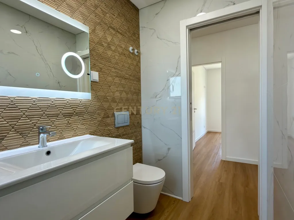 Apartamento T2+1 duplex remodelado na Cova da Piedade, Almada - imagem 17