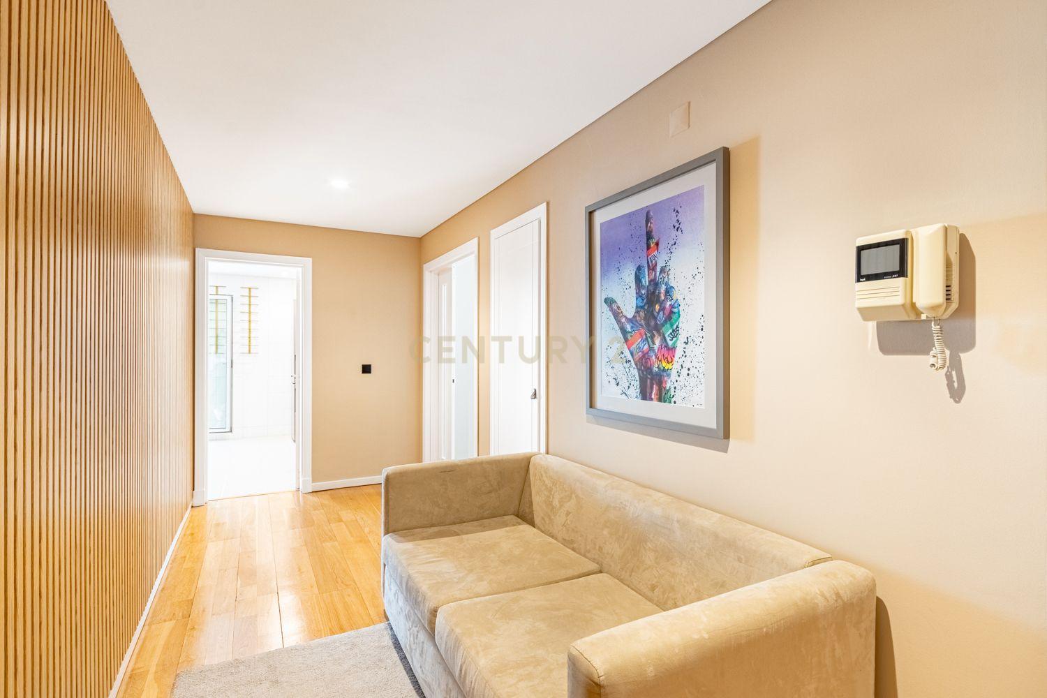 Apartamento T2 Twin Towers com Garagem - imagem 17
