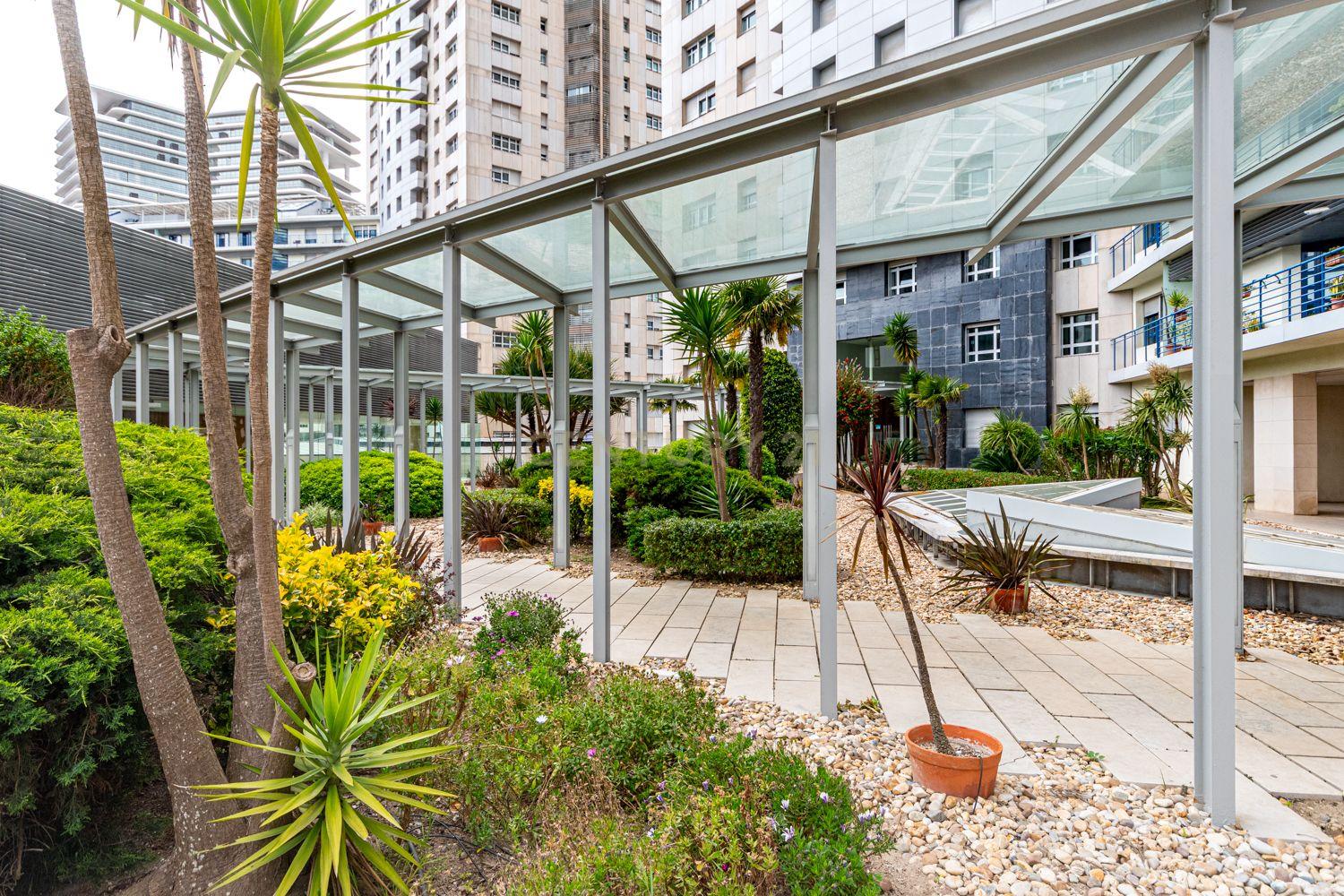 Apartamento T2 Twin Towers com Garagem - imagem 26