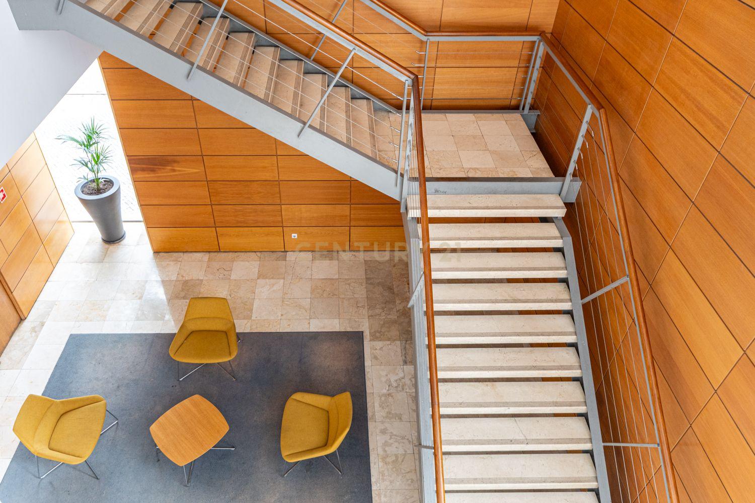 Apartamento T2 Twin Towers com Garagem - imagem 29