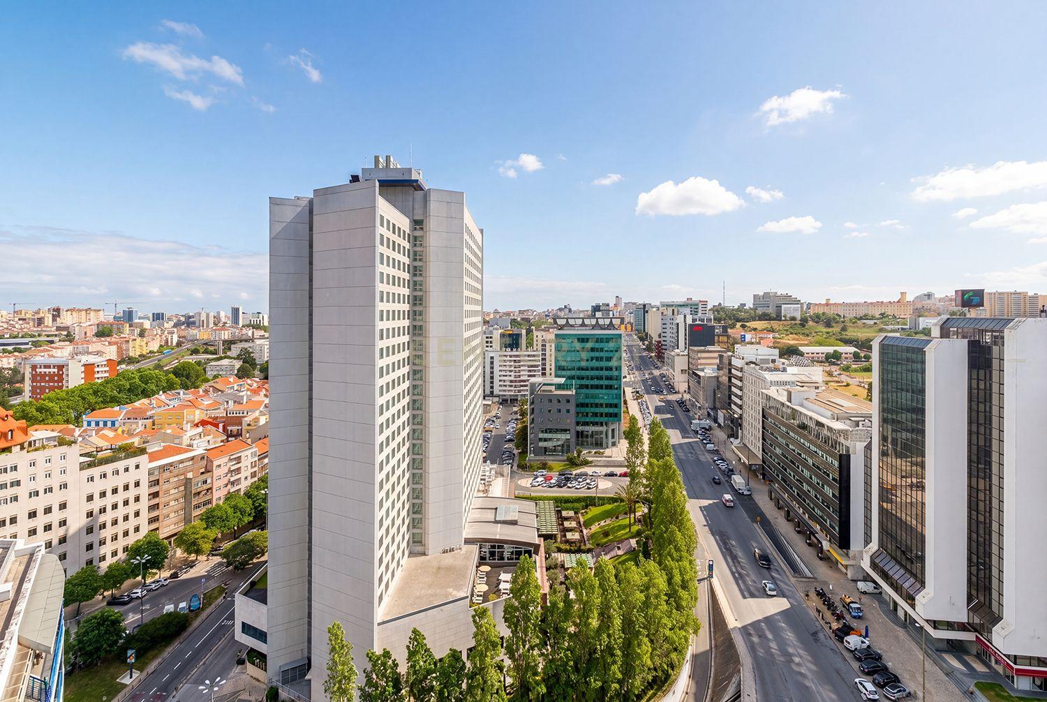Apartamento T2 Twin Towers com Garagem - imagem 32