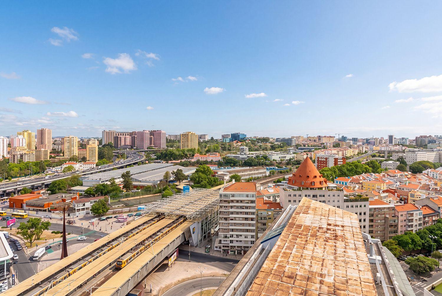 Apartamento T2 Twin Towers com Garagem - imagem 35