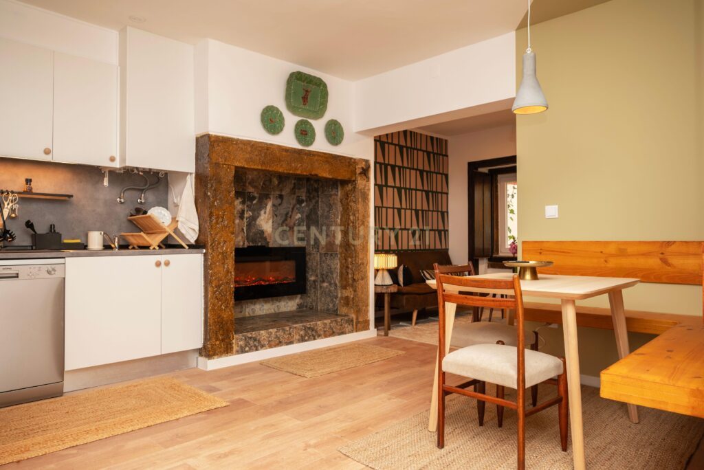 Apartamento T2 com Terraço – Misericordia Lisboa - imagem 01