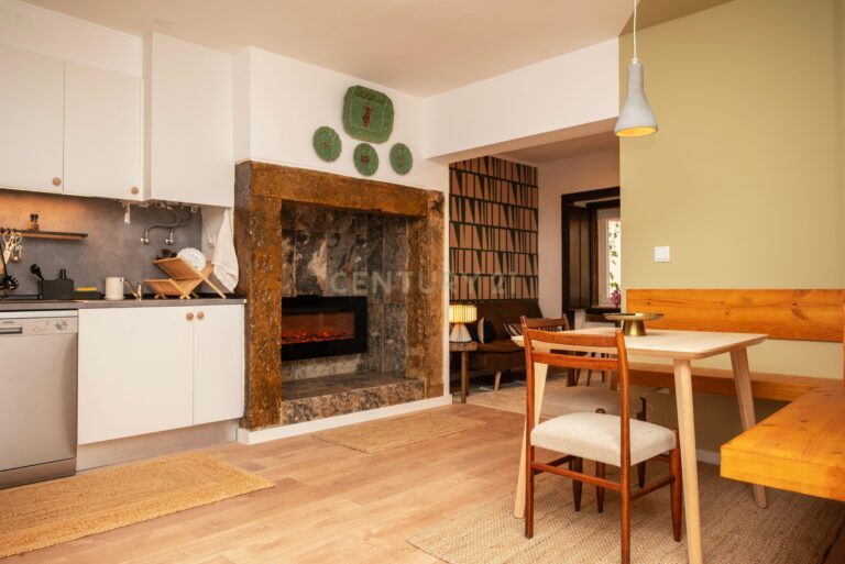 Apartamento T2 com Terraço – Misericordia Lisboa - imagem 01