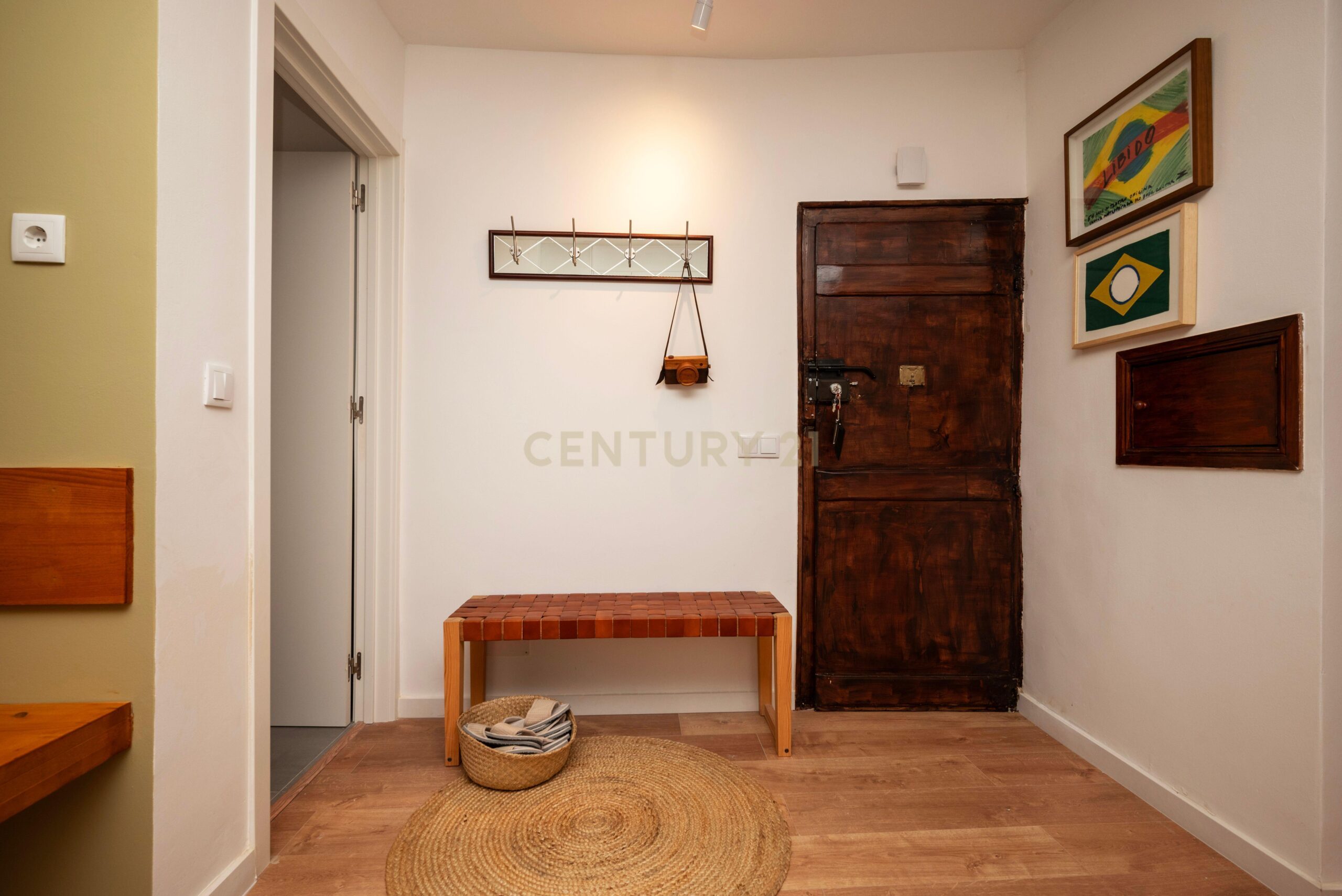 Apartamento T2 com Terraço – Misericordia Lisboa - imagem 02