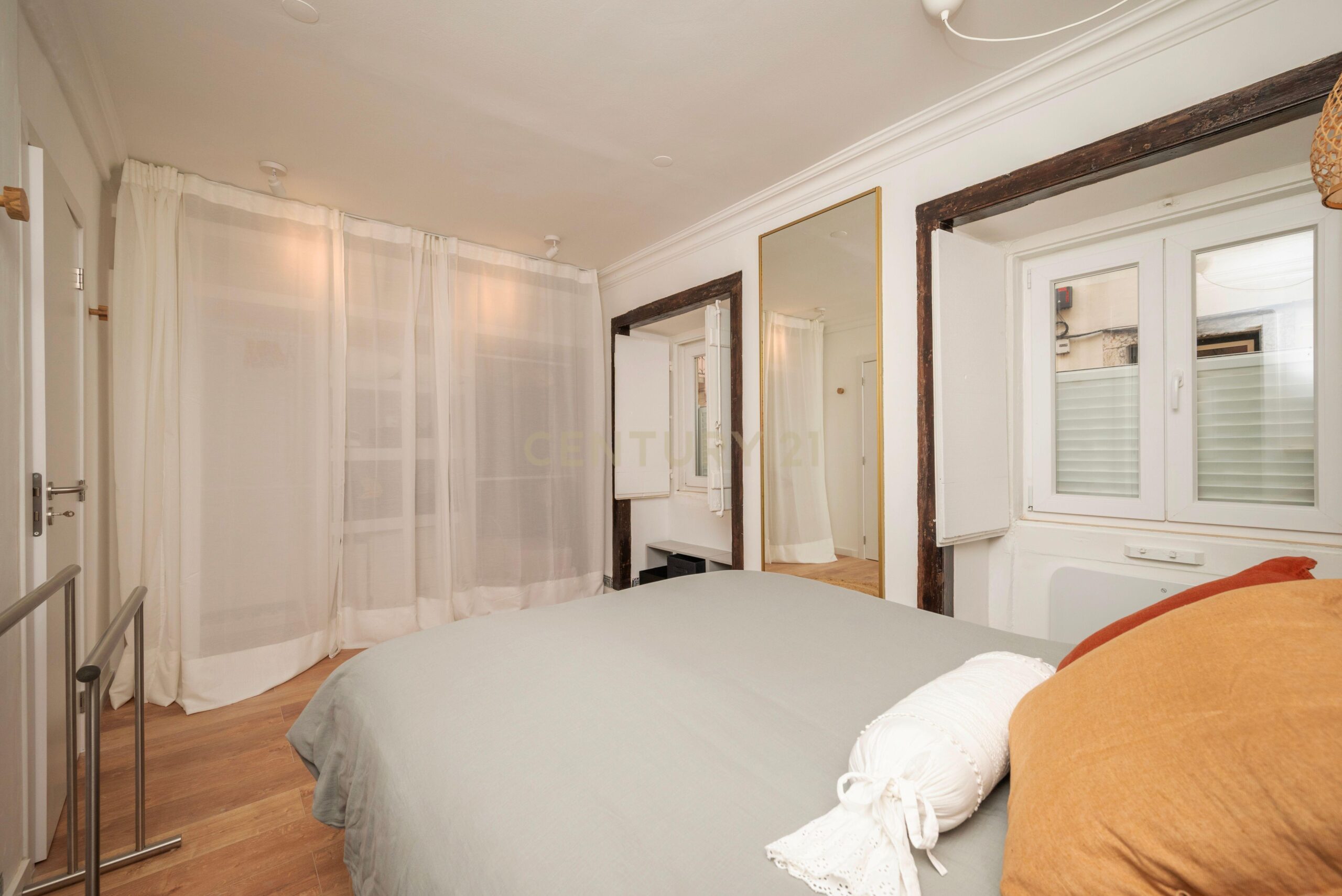 Apartamento T2 com Terraço – Misericordia Lisboa - imagem 17
