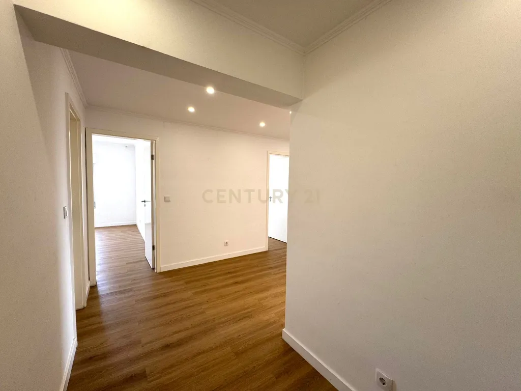 Apartamento T3 com vista rio na Póvoa de Santa Iria, Vila Franca de Xira - imagem 14