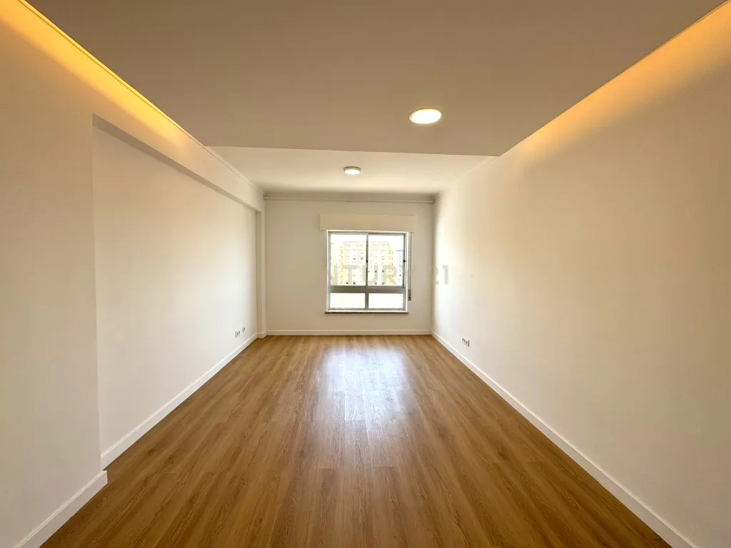 Apartamento T3 com vista rio na Póvoa de Santa Iria, Vila Franca de Xira - imagem 18
