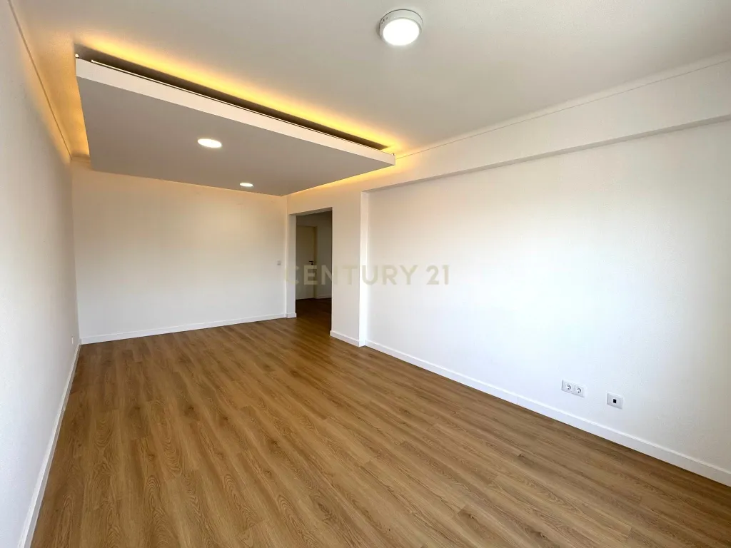 Apartamento T3 com vista rio na Póvoa de Santa Iria, Vila Franca de Xira - imagem 19