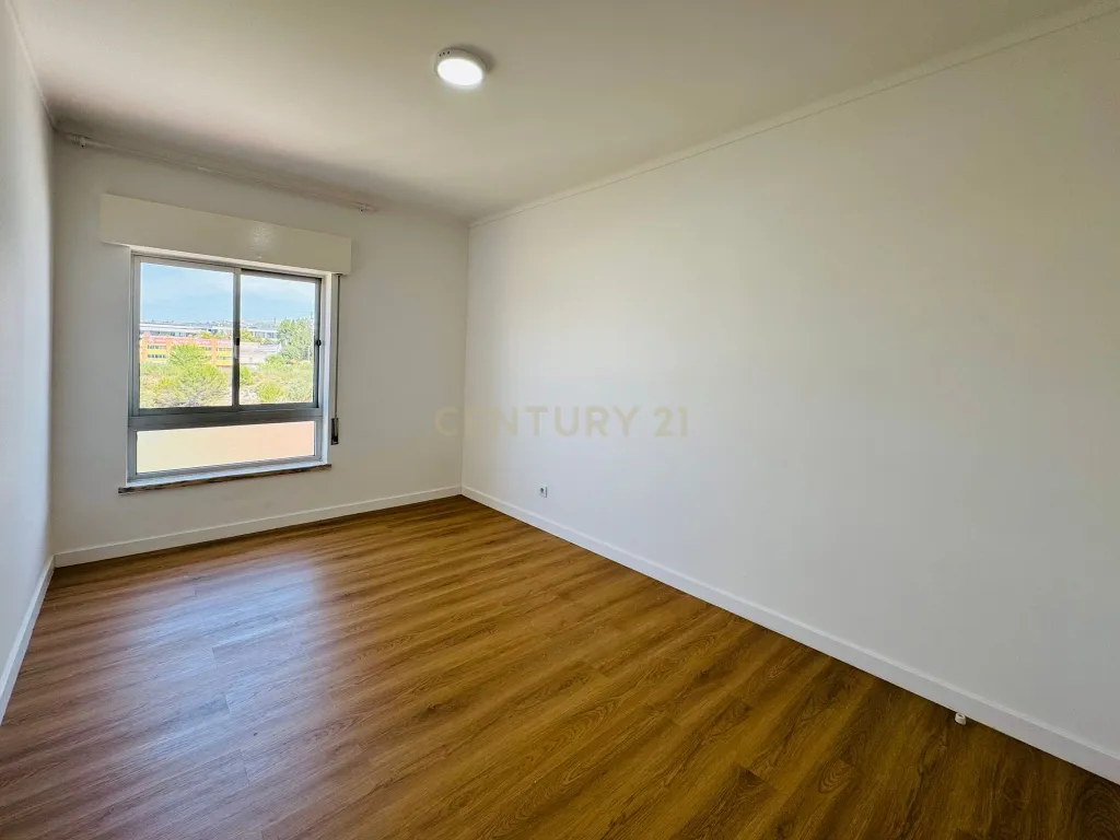 Apartamento T3 com vista rio na Póvoa de Santa Iria, Vila Franca de Xira - imagem 29
