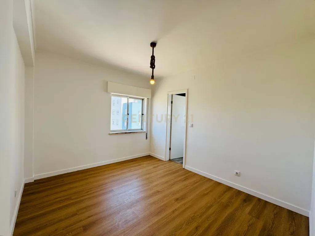 Apartamento T3 com vista rio na Póvoa de Santa Iria, Vila Franca de Xira - imagem 37
