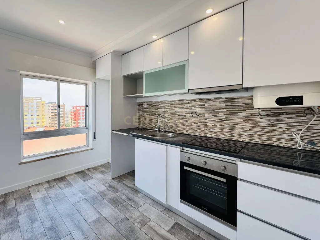 Apartamento T3 com vista rio na Póvoa de Santa Iria, Vila Franca de Xira - imagem 47