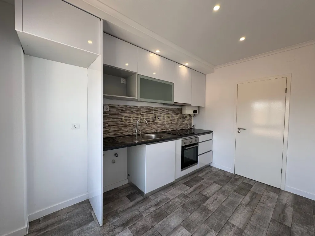 Apartamento T3 com vista rio na Póvoa de Santa Iria, Vila Franca de Xira - imagem 49