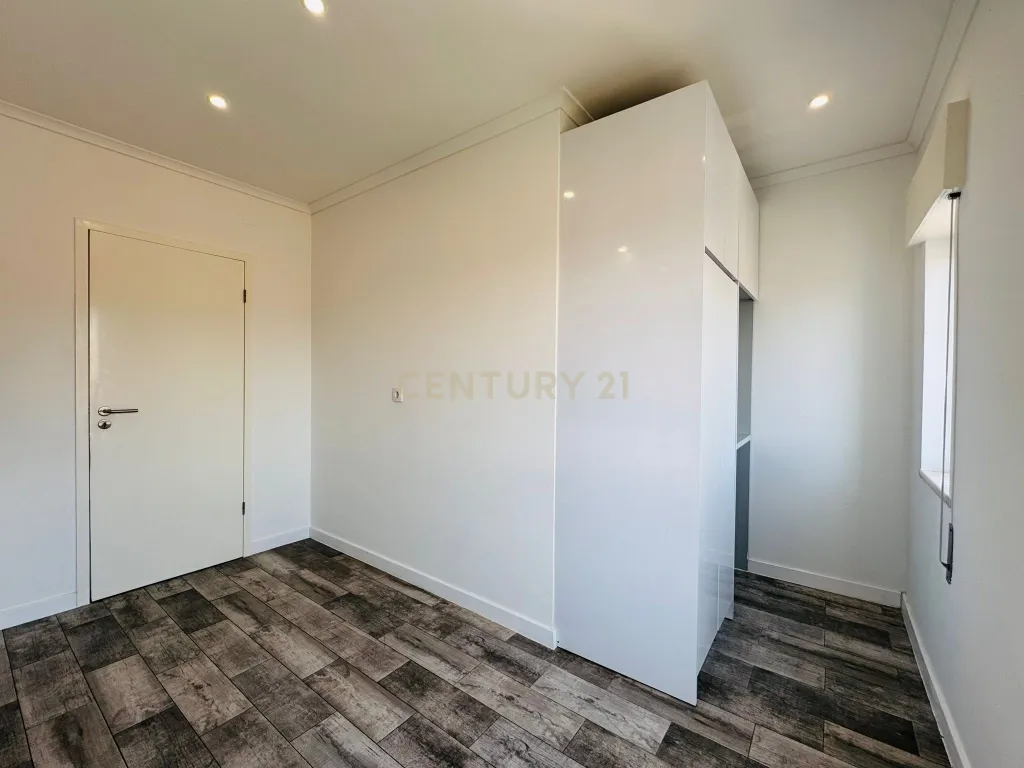 Apartamento T3 com vista rio na Póvoa de Santa Iria, Vila Franca de Xira - imagem 50