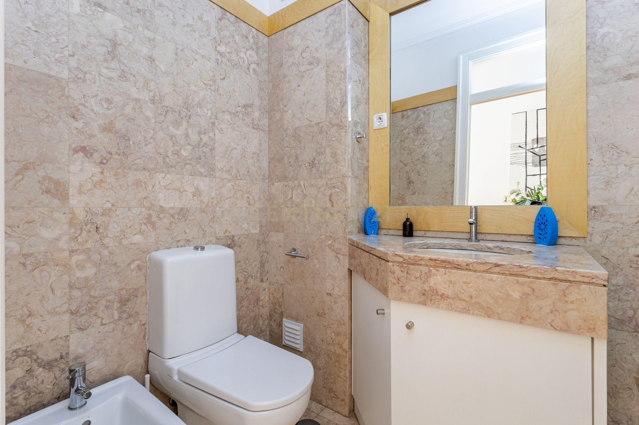 Apartamento T4 para venda com licença AL, na Baixa em Lisboa - imagem 09