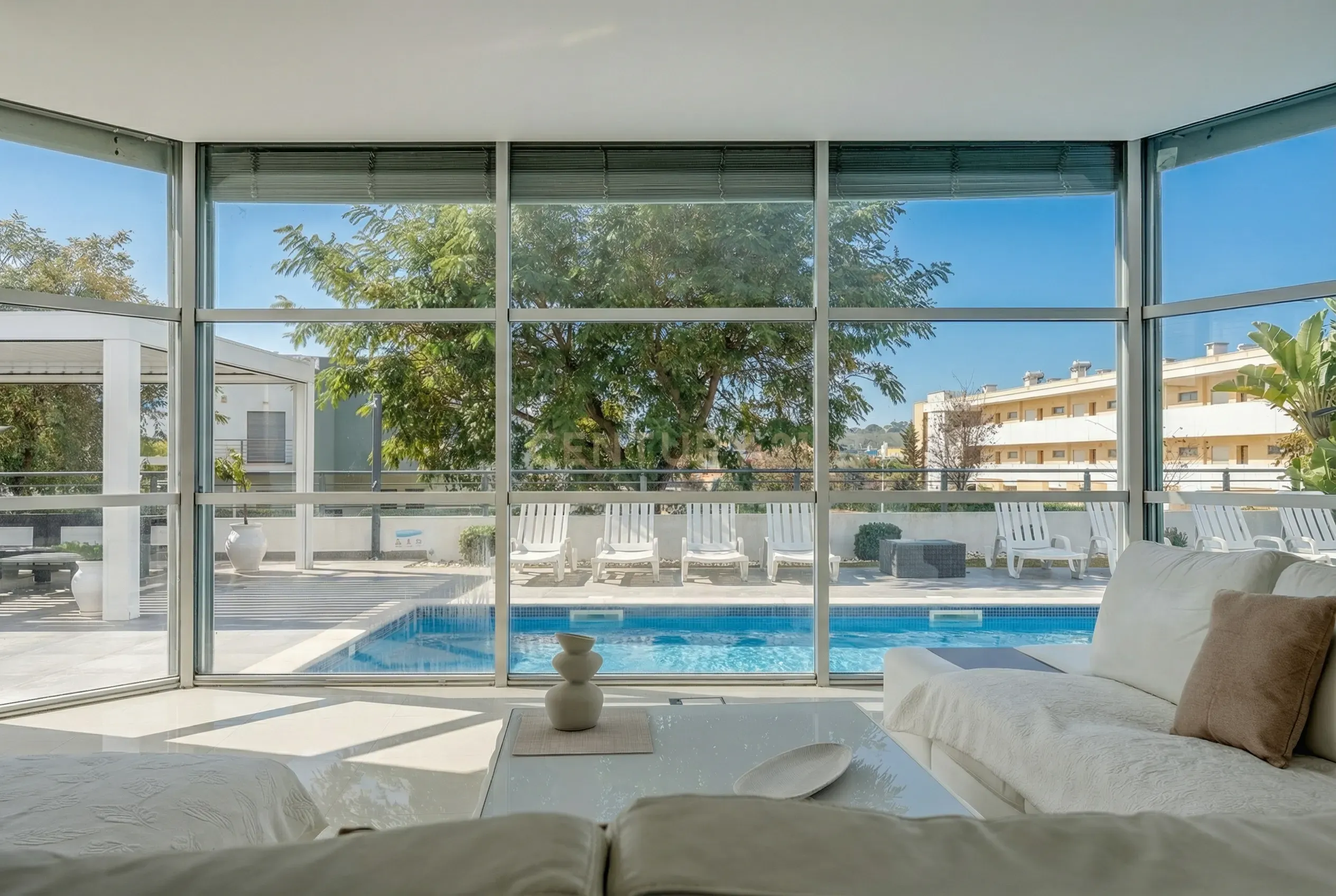 Moradia Contemporânea , com 5 quartos, na Marina de Albufeira. - imagem 06