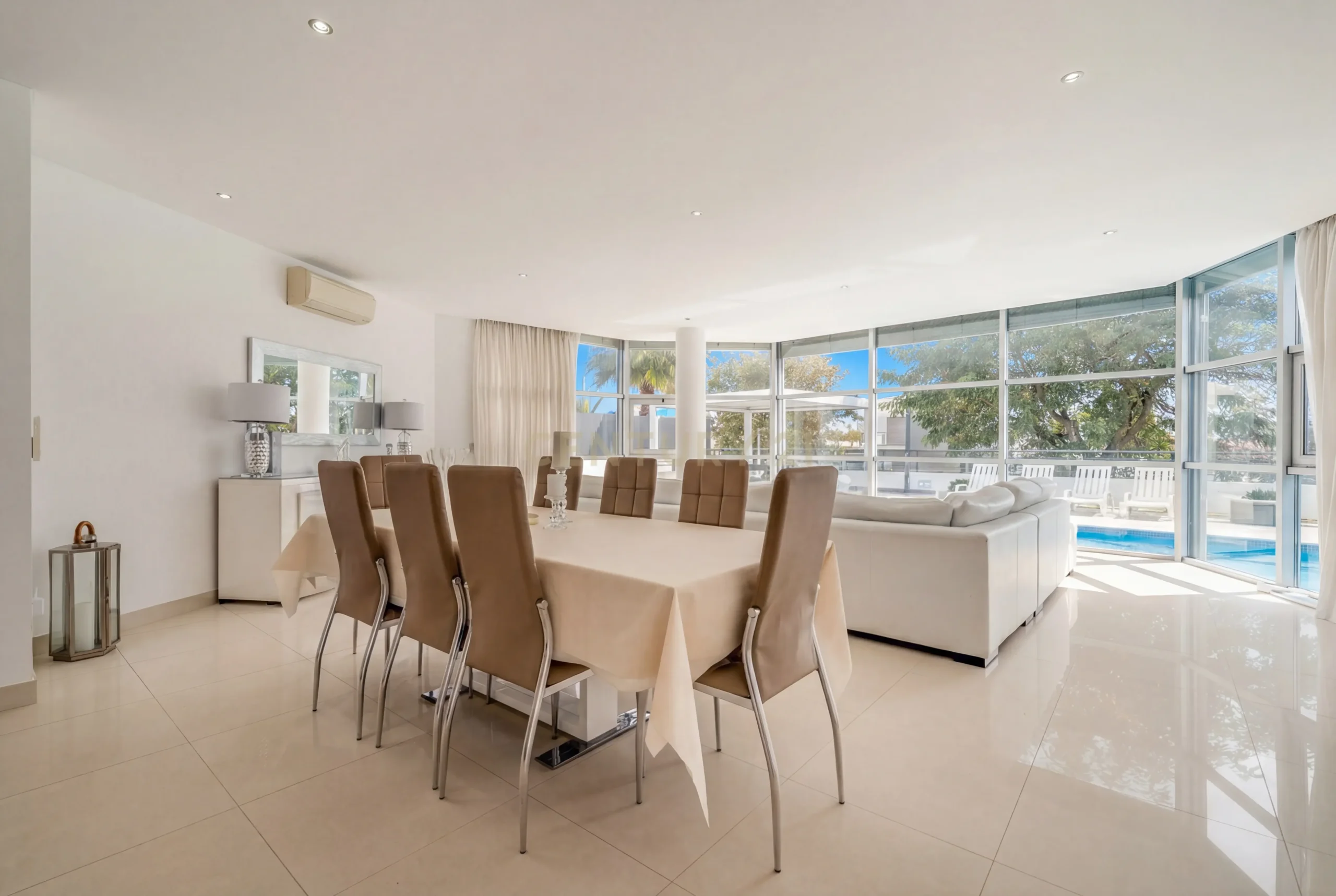 Moradia Contemporânea , com 5 quartos, na Marina de Albufeira. - imagem 08