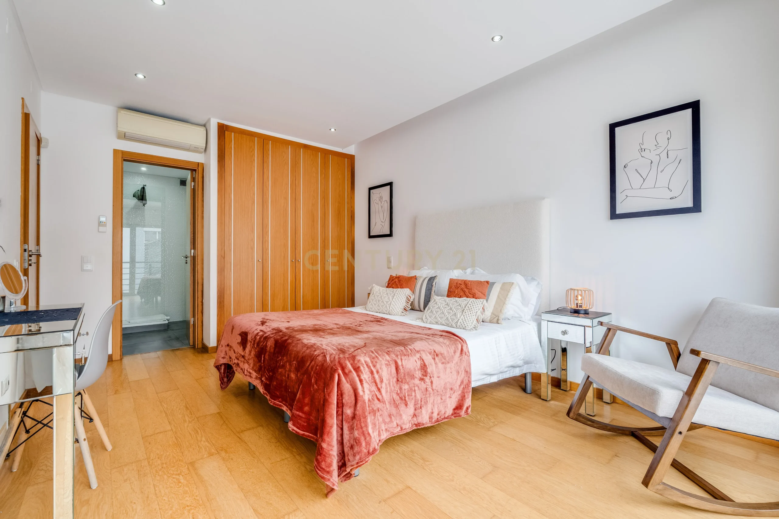 Moradia Contemporânea , com 5 quartos, na Marina de Albufeira. - imagem 17