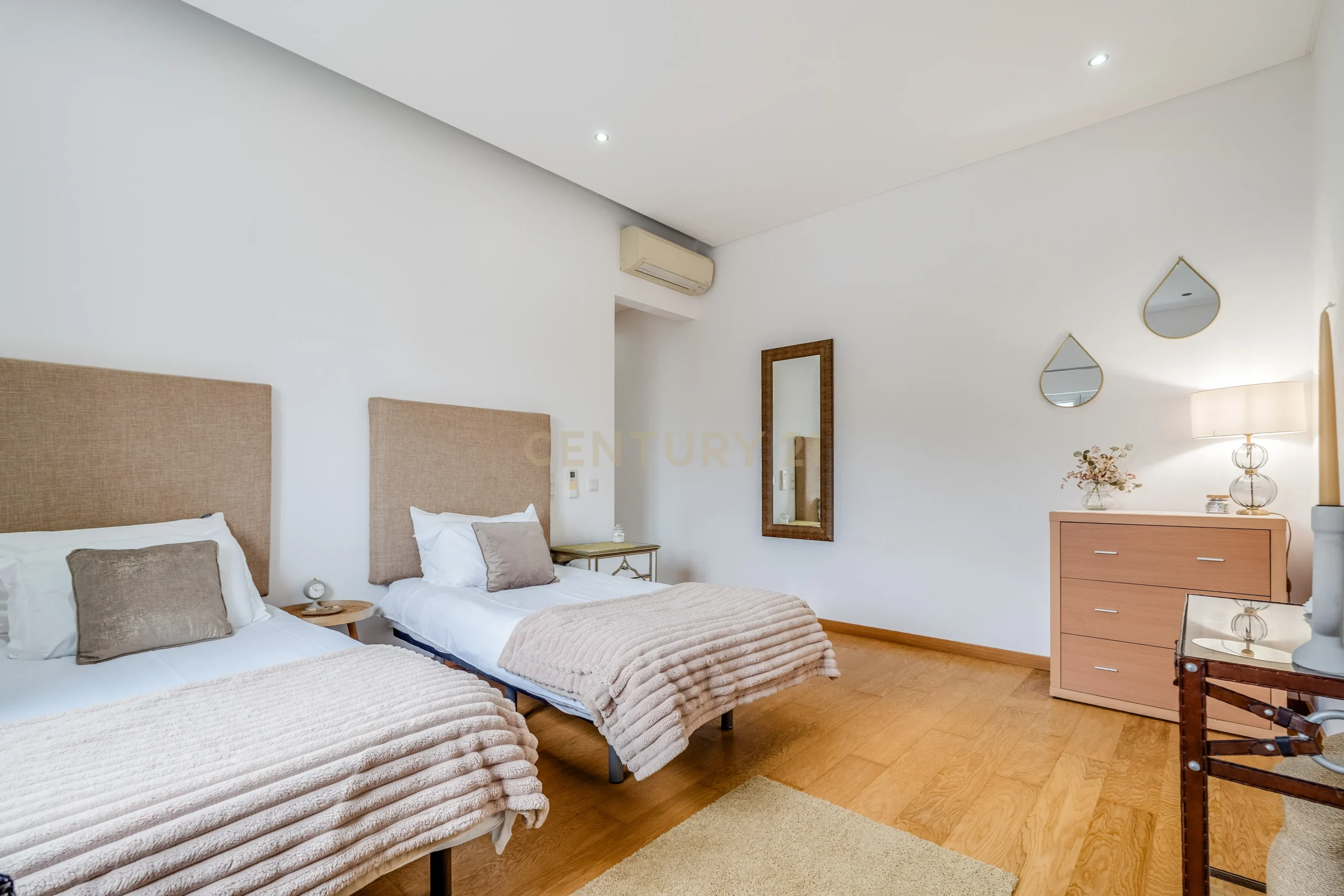 Moradia Contemporânea , com 5 quartos, na Marina de Albufeira. - imagem 20