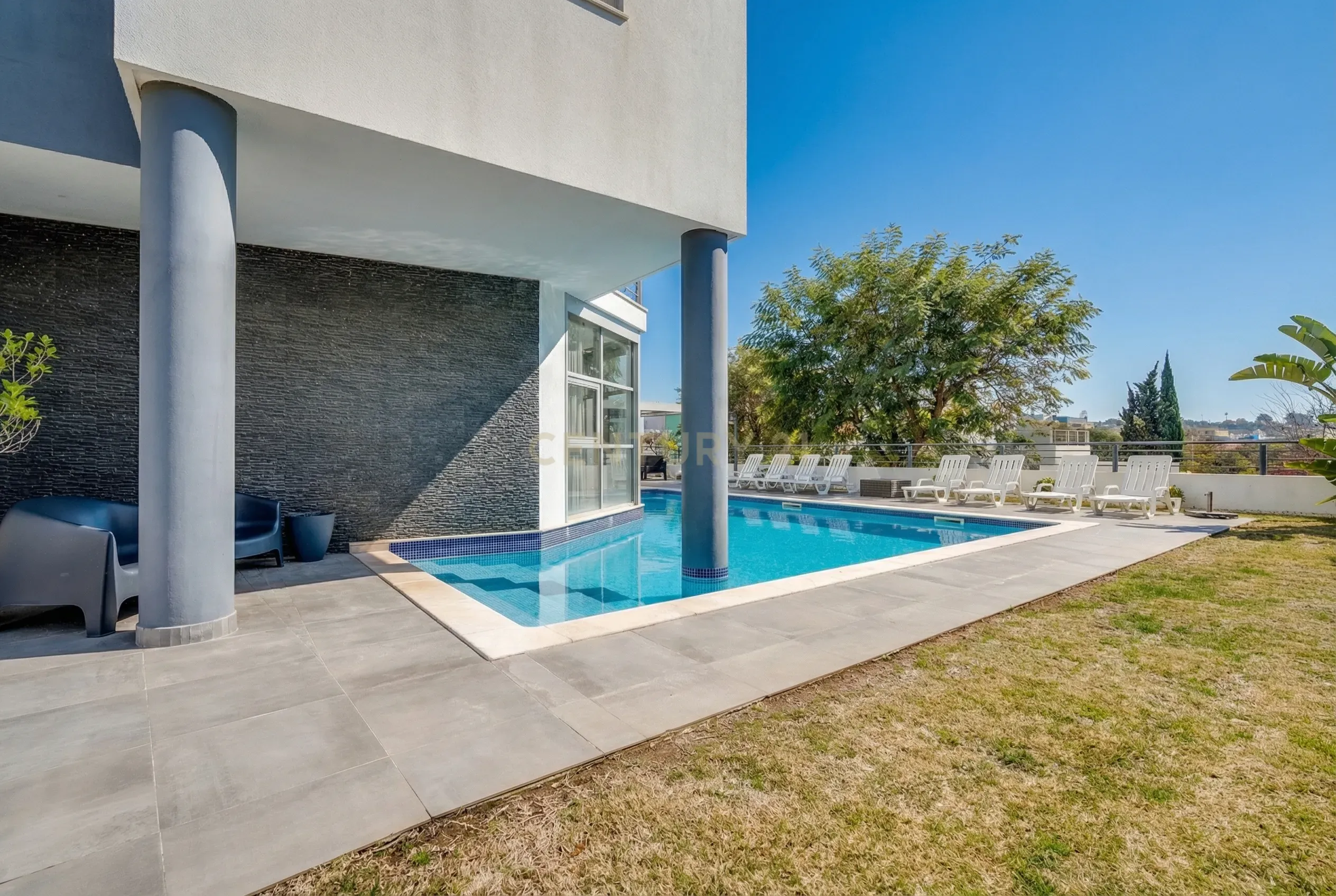 Moradia Contemporânea , com 5 quartos, na Marina de Albufeira. - imagem 37